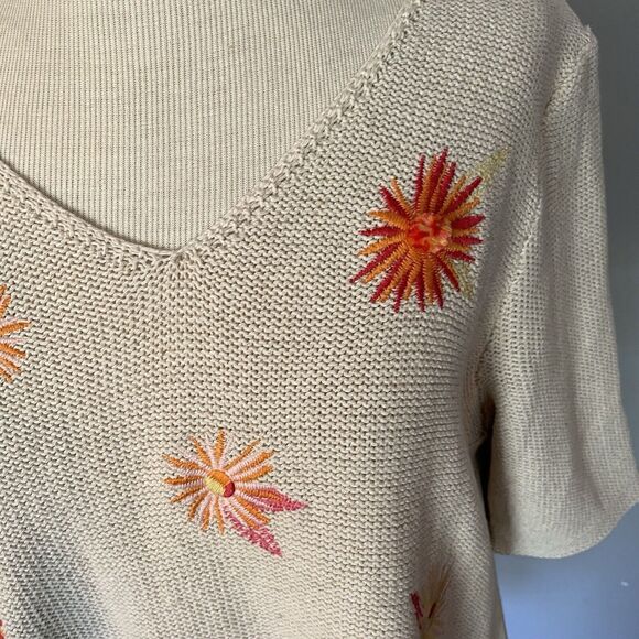 J Jill Sweater Sz Small Beige Embroidered Floral Linen Blend Lightweight Comfy - Picture 2 of 14